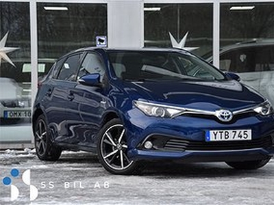 Toyota Auris Hybrid e-CVT GPS VÄRMARE KAMERA EV-MODE 136HK