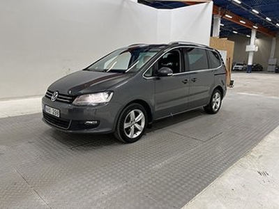 Volkswagen Sharan 150hk 7-Sits Premium Värmare Pano Eldörrar