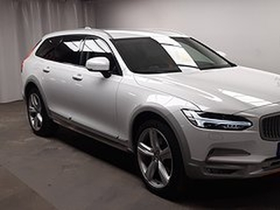 Volvo V90 Cross Country D4 AWD OceanRace /Mellandagsrea / Fritt serviceavtal