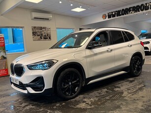 BMW X1 xDrive25e Aut Drag HUD H/K Pano Keyless Gps SE SPEC