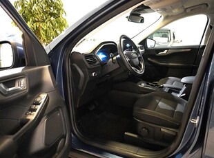 Ford Kuga PHEV 225hk CVT Titanium Vinterpaket Drag