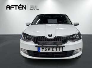 Skoda Fabia 1.2 TSI - Panorama, Navi, Motorvärmare