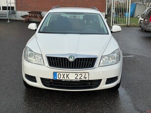 Skoda Octavia Kombi 1.6 TDI 4x4 Ambiente Euro 5