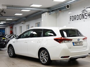 Toyota Auris TOURING SPORTS HYBRID e-CVT | EXECUTIVE