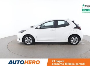 Toyota Yaris Hybrid / LÅGMILAD / NYSERVAD / Backkamera, Lane-assist, Skyltige