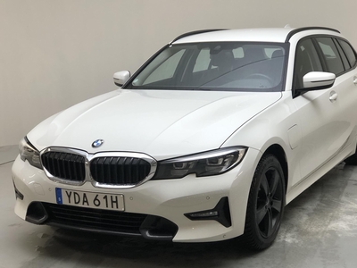 BMW 330e Touring, G21 (292hk)