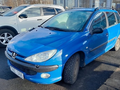 Peugeot 206 SW1.6 XS Bes. t o m 2024 05 01 s o v-hjul 2002, Kombi