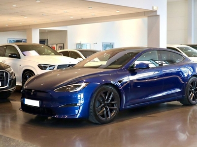 Tesla Model SPlaid 2023, Sedan