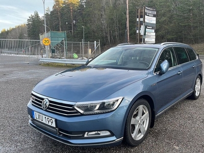 Volkswagen Passat2.0 TDI AUT 4Motion Cockpit Panorama 2015, Kombi