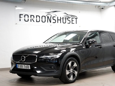 Volvo V60Cross Country D4 AWD GEARTRONIC MOMENTUM | RESERVERAD 2021, Kombi