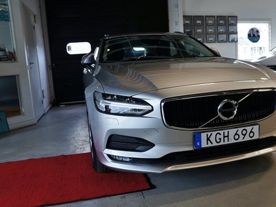 Volvo V90T4 Momentum Advanced Navigation VOC 2019, Kombi