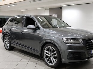 Audi Q7 50 TDI Q S-Line 7-sits Cockpit DVärm Drag SoV 286hk