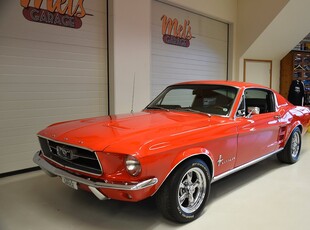 Ford Mustang Fastback V8 302 C4 automat Fin bil rakt igenom