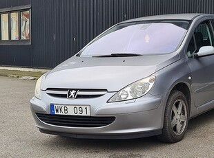 Peugeot 307 5-dörr, 2.0 XS, 136 hk Nyservad Automat, fin bil