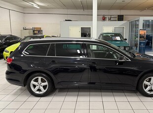 Volkswagen Passat Sportscombi 2.0 TDI Kamera Drag M-Värmare