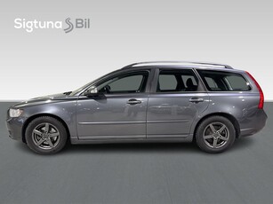 Volvo V50 D2 / KAMREM BYTT / P-VÄRMARE / AC BYTT