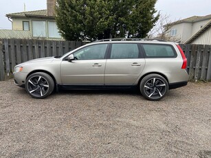 Volvo V70 2.0 FF Årskatt 1405kr byte/avbet