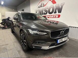 Volvo V90 Cross Country B4 AWD Plus (360 kamera / moms )