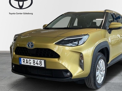 Toyota YarisCross Hybrid 1,5 ACTIVE TAKRELING 2023, Halvkombi