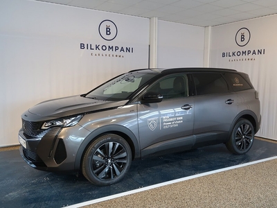 Peugeot 5008 130hk Blackpack El-Lucka Carplay Navi