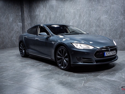 Tesla Model S P85 421hk Free Supercharge HELGKAMPANJ Värm HiFi Luftfjädring