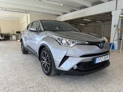 Toyota C-HR Hybrid CVT, 122hk Executive, Drag, Nyservad