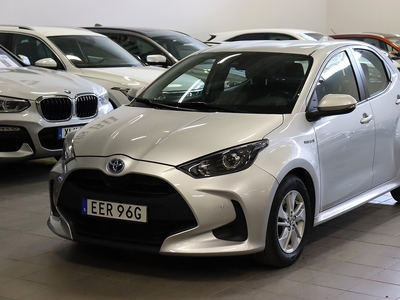 Toyota Yaris Hybrid B-KAMAERA PDC *MOMS* FULLSERVAD S&V HJUL