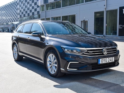 Volkswagen Passat GTE 218hk Executive Navi Värm Drag MOMS