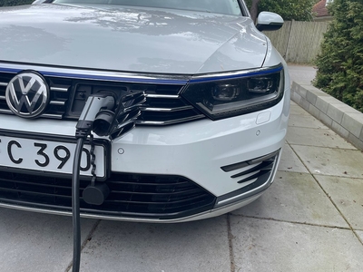 Volkswagen Passat GTE Euro 6- Laddhybrid 218HK sportscombi