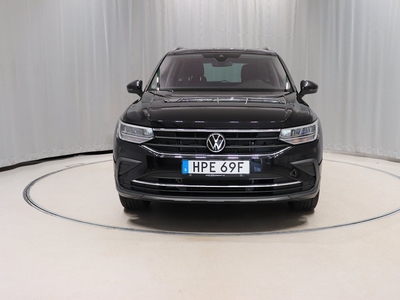 Volkswagen Tiguan 1.5 TSI 150hk Aut Drag Kamera Pano Carplay