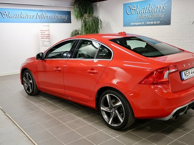 Volvo S60 T4 F Momentum R-Design Mycket Fin