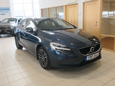 Volvo V40 D2 120hk Momentum Navi D-Värmare P-Sensorer VOC