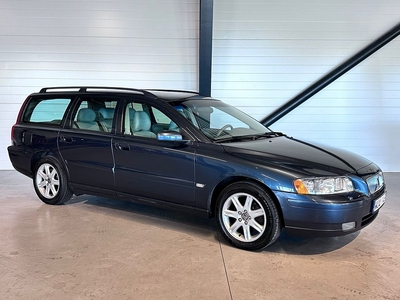 Volvo V70 2.4 Låga mil, välvårdad