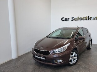 Kia Cee´dCEED cee'd 1.6 CRDi EX Comfort 2013, Halvkombi