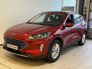 Ford Kuga Titanium Plug-In Hybrid 225hk Vinterpaket