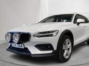 Volvo V60 B4 Cross Country AWD, Diesel (197hk)