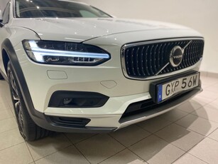 Volvo V90 Cross Country