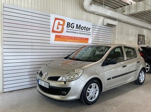 Renault Clio1.2 S&V-hjul 2007, Halvkombi