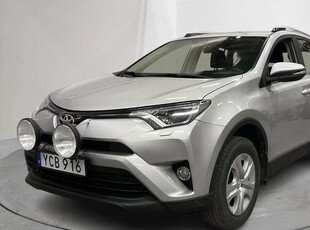 Toyota RAV42.0 VVT-i 2016, SUV