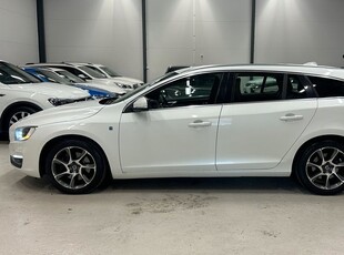 Volvo V60D4 AWD OCEAN RACE BLIS NAVI DRAG DVÄRM VOC 2015, Kombi