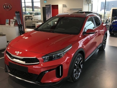 Kia XCeedPHEV Action I December I 2023, Halvkombi