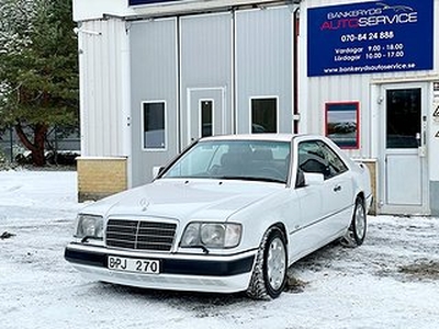 Mercedes-Benz E 300CE i Samlarskick.