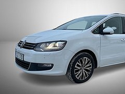 Volkswagen Sharan 2.0 TDI 7-Sits Panoramaglastak Premium 140HK