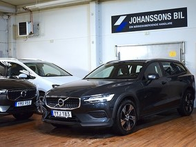 Volvo V60 Cross Country D4 AWD Momentum 190hk VOC D-Värmare