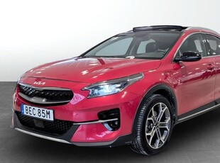 Kia XCeedPlug-In Hybrid 2022, Halvkombi