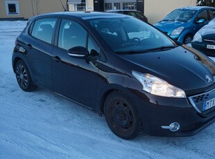 Peugeot 2085-dörrar 1.4 e-HDi Aut M-Värmare 2012, Halvkombi