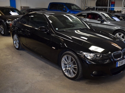 BMW 325 i xDrive Coupé / M Sport / DRAG / PDC / S&V