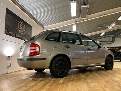 Skoda Fabia Kombi 1.2 Euro4 1ÅRSGARANTI/HEMLEVERANS/S V DÄCK