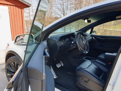 Tesla Model X 100D MOMS 5-sits 22 tum EAP CCS Chromedel 2 äg