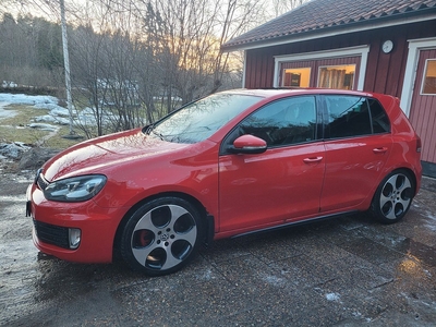 Volkswagen Golf 5-dörrars GTI 2.0 TSI Euro 5 Lucka Dynadio